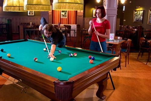 Penzion Bowling Liptovský Mikuláš エクステリア 写真
