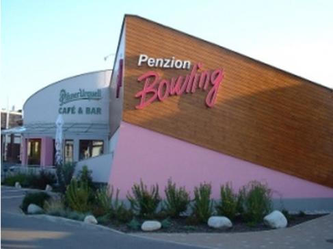 Penzion Bowling Liptovský Mikuláš エクステリア 写真